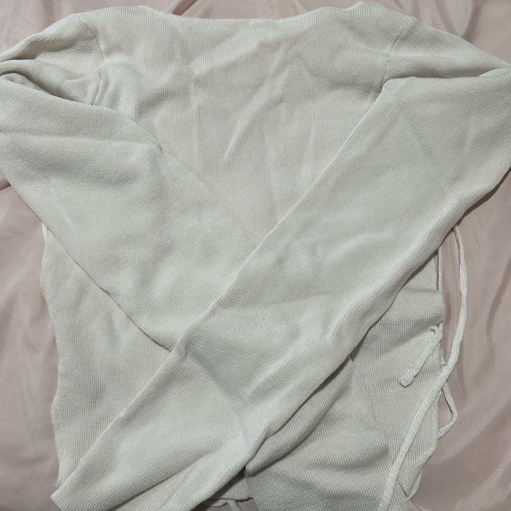 Divided Off-White Knit Top